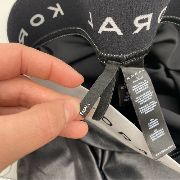 NWOT KORAL x PELETON Black Aden Infinity Legging w. Minor Flaw - Picture 9 of 14